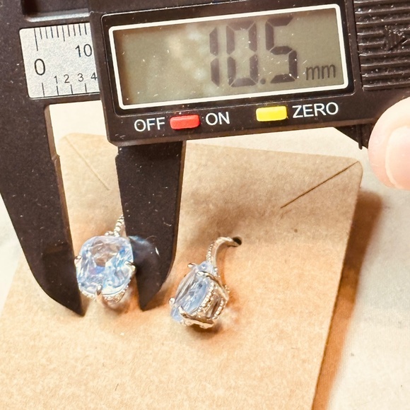 Silver Tone Earrings w/Oval Lab Created Pale Blue Stones NWOT - Picture 6 of 13